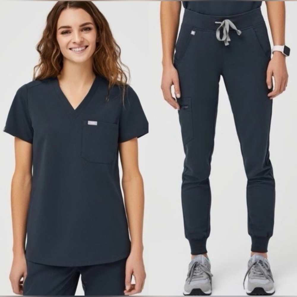 Dark Harbor Catalina Scrub Set